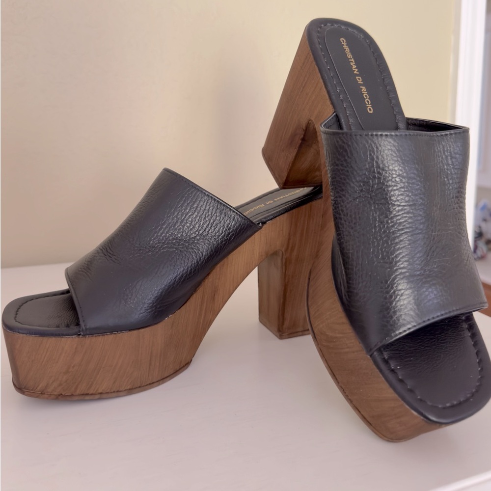 NEW Christian Di Riccio Real Pebble Leather platform slide sandals.Made in Italy